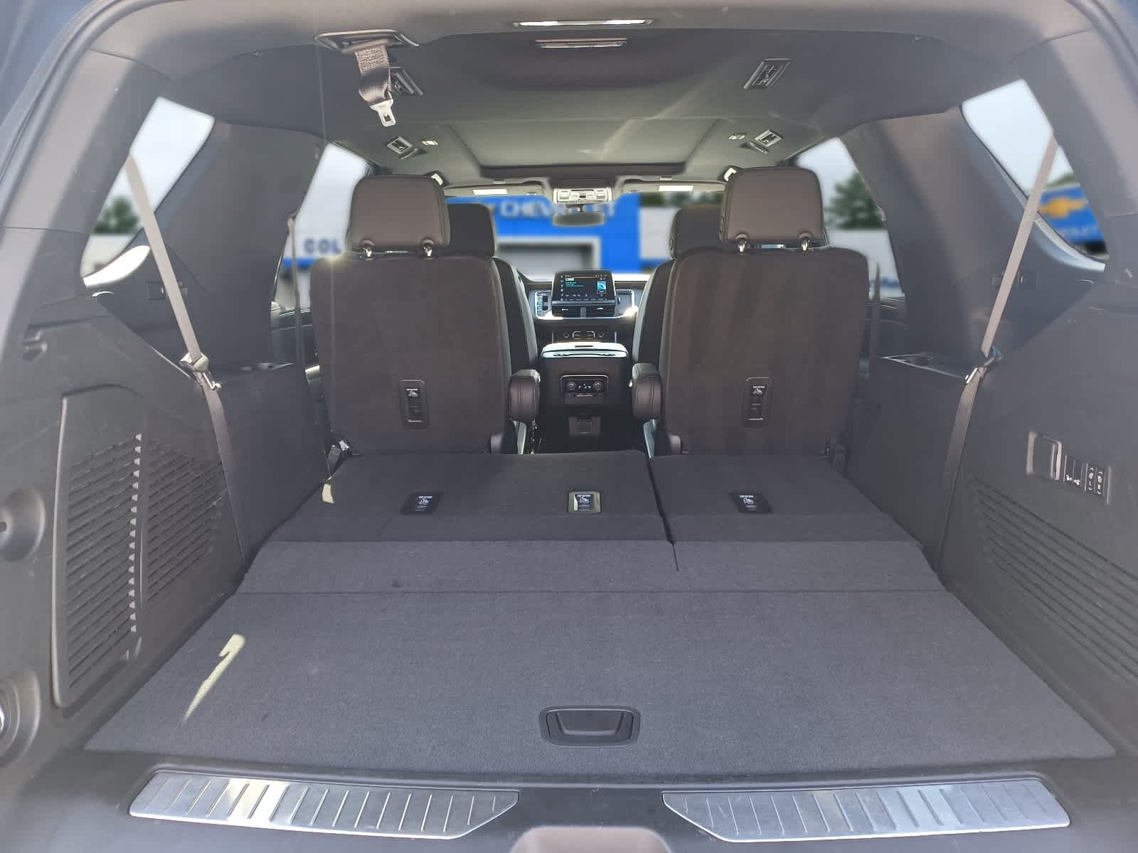 Used 2023 Chevrolet Tahoe Z71 w/ Z71 Off-Road Package AWD/4WD image 25