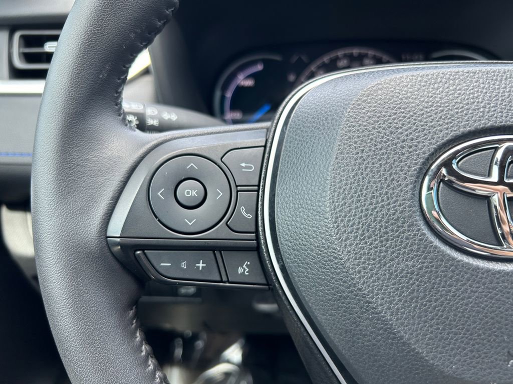 Used 2022 Toyota RAV4 XSE image 17