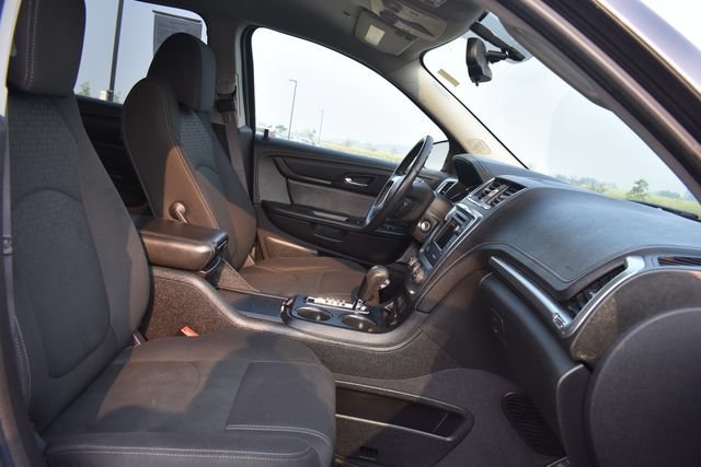 Used 2015 GMC Acadia SLE AWD/4WD image 12