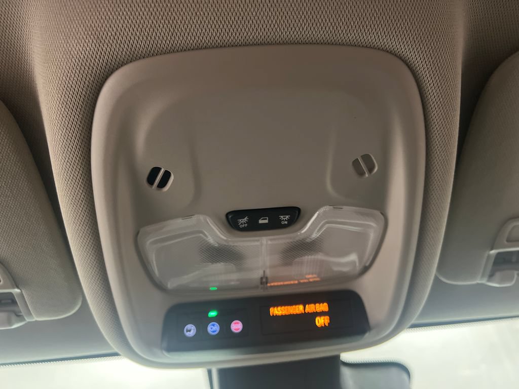Used 2024 Buick Encore GX Sport Touring FWD image 23