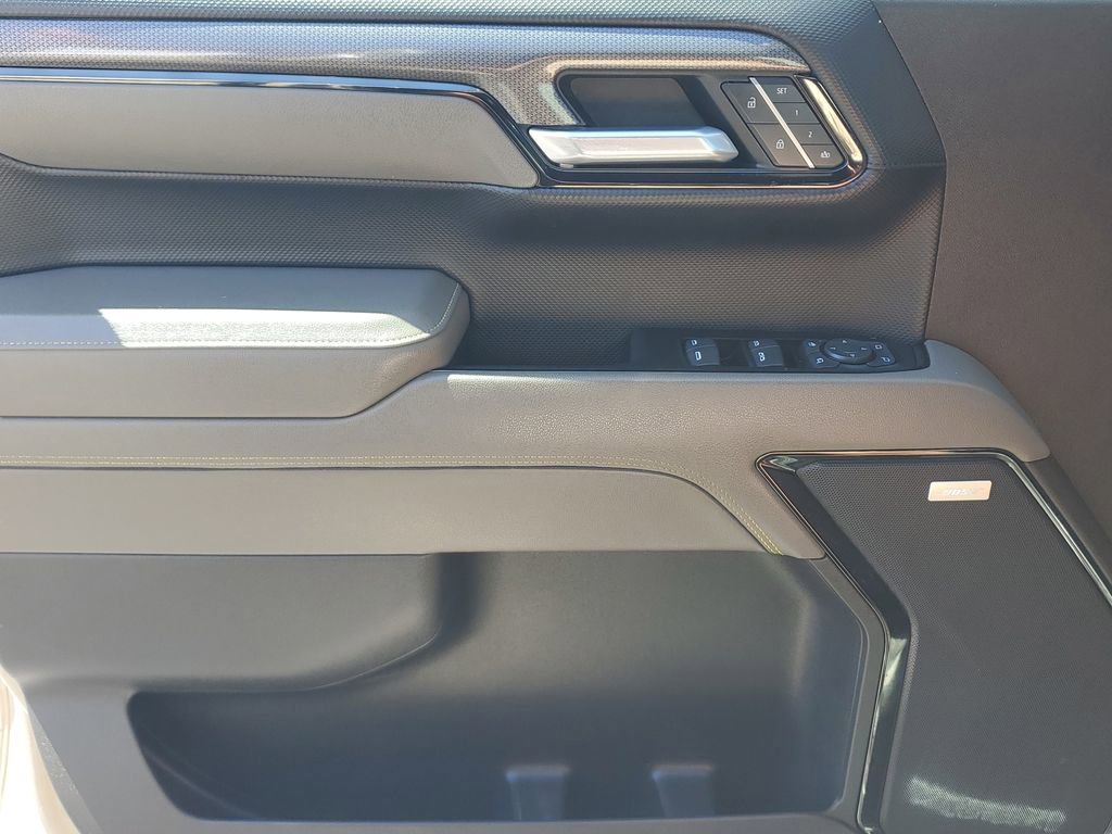 Used 2022 Chevrolet Silverado 1500 ZR2 image 24