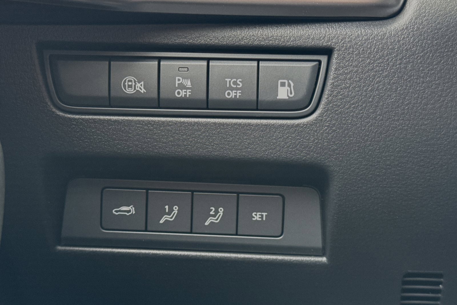 New 2025 MAZDA CX-70 Plug-In Hybrid w/ Premium Plus image 29