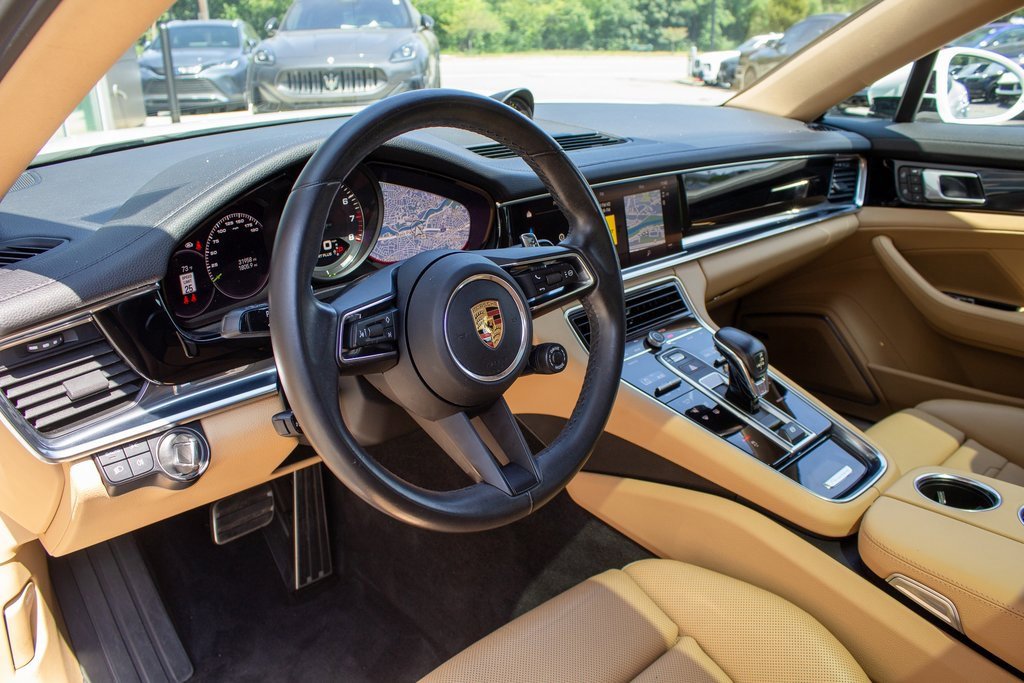 Used 2022 Porsche Panamera 4 w/ Premium Package image 11