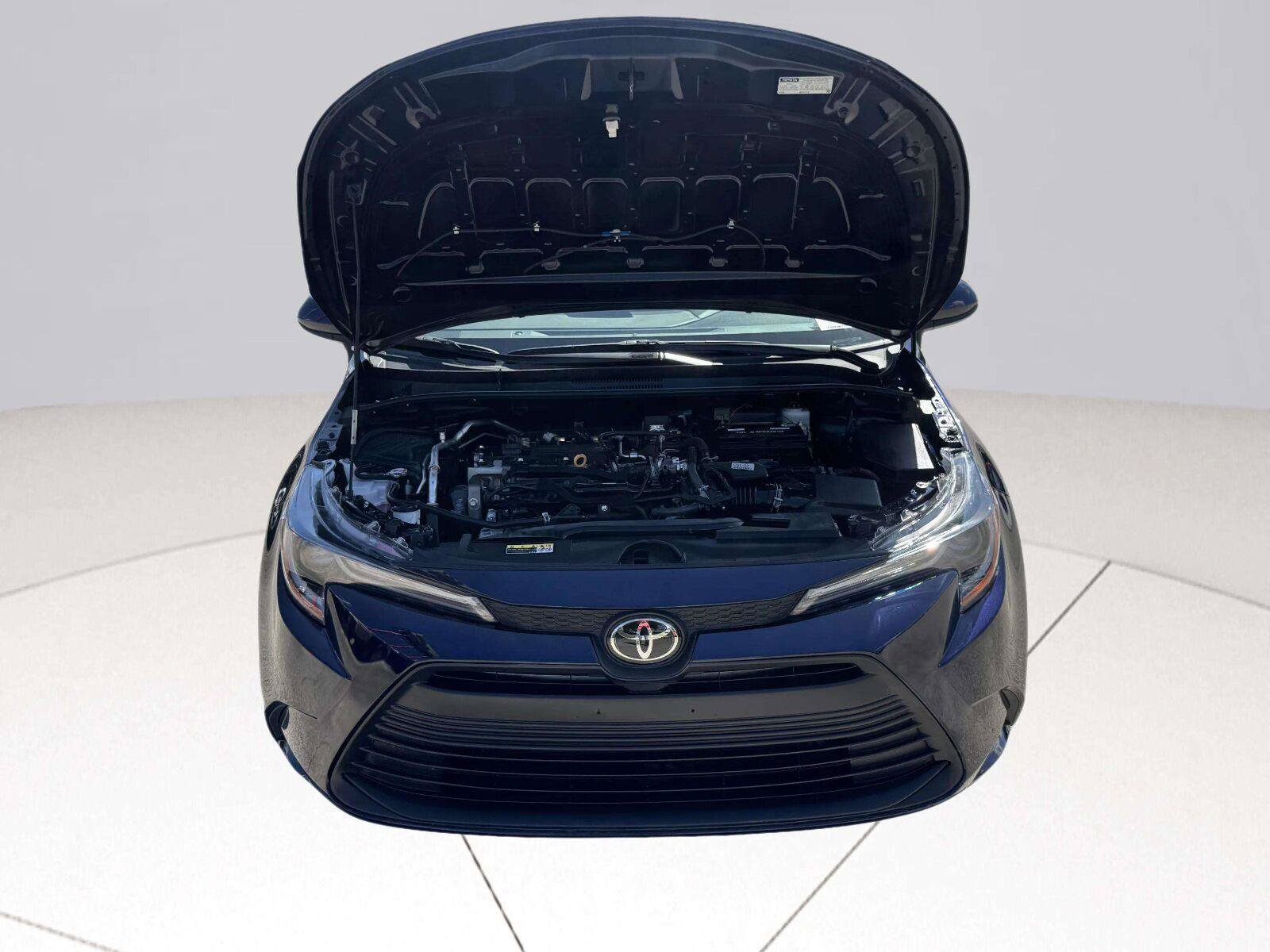Used 2025 Toyota Corolla LE FWD image 63