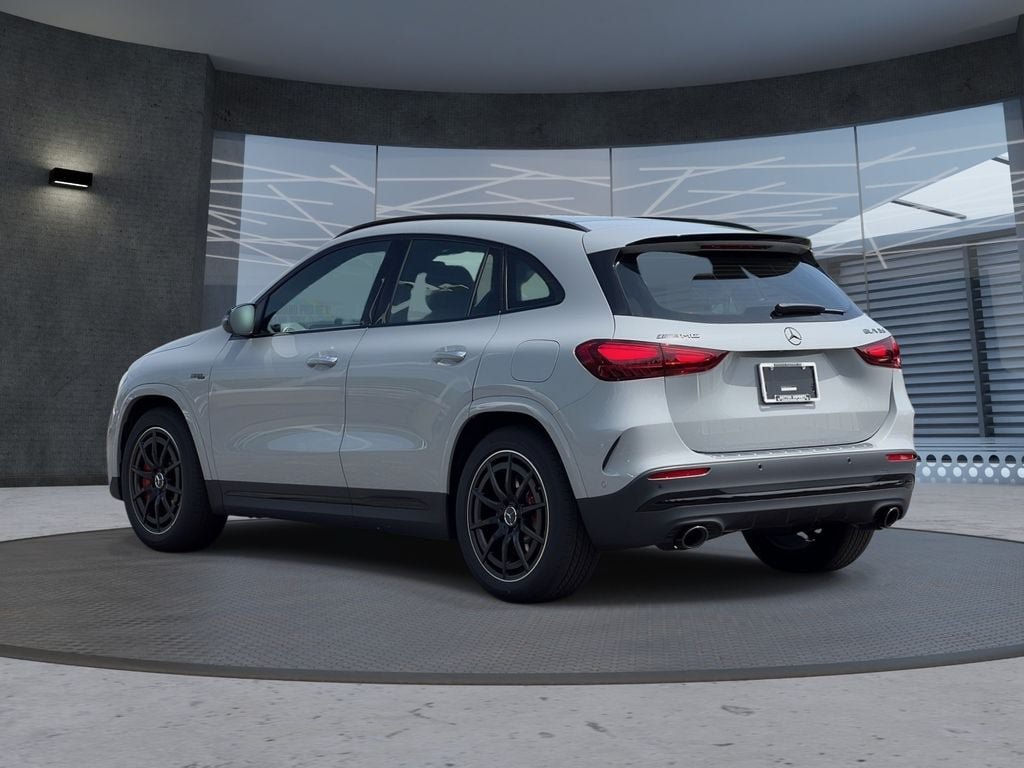 New 2026 Mercedes-Benz GLA 35 AMG 4MATIC image 3