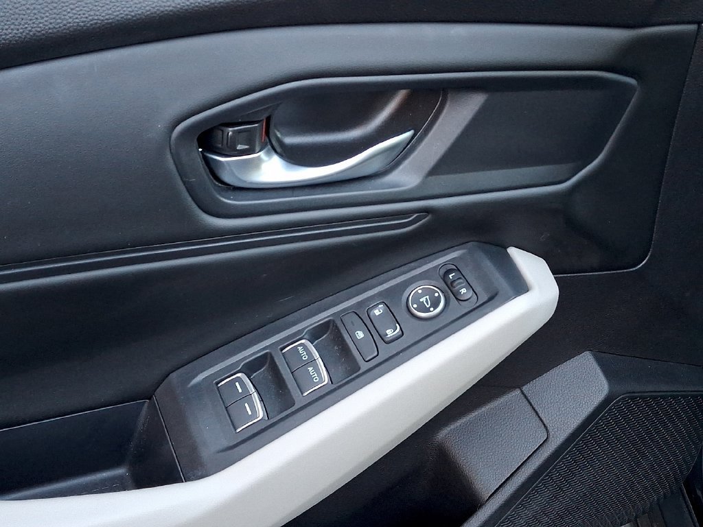 Used 2023 Honda Accord EX image 13
