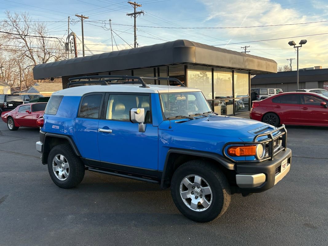 Used 2007 Toyota FJ Cruiser 4WD image 1