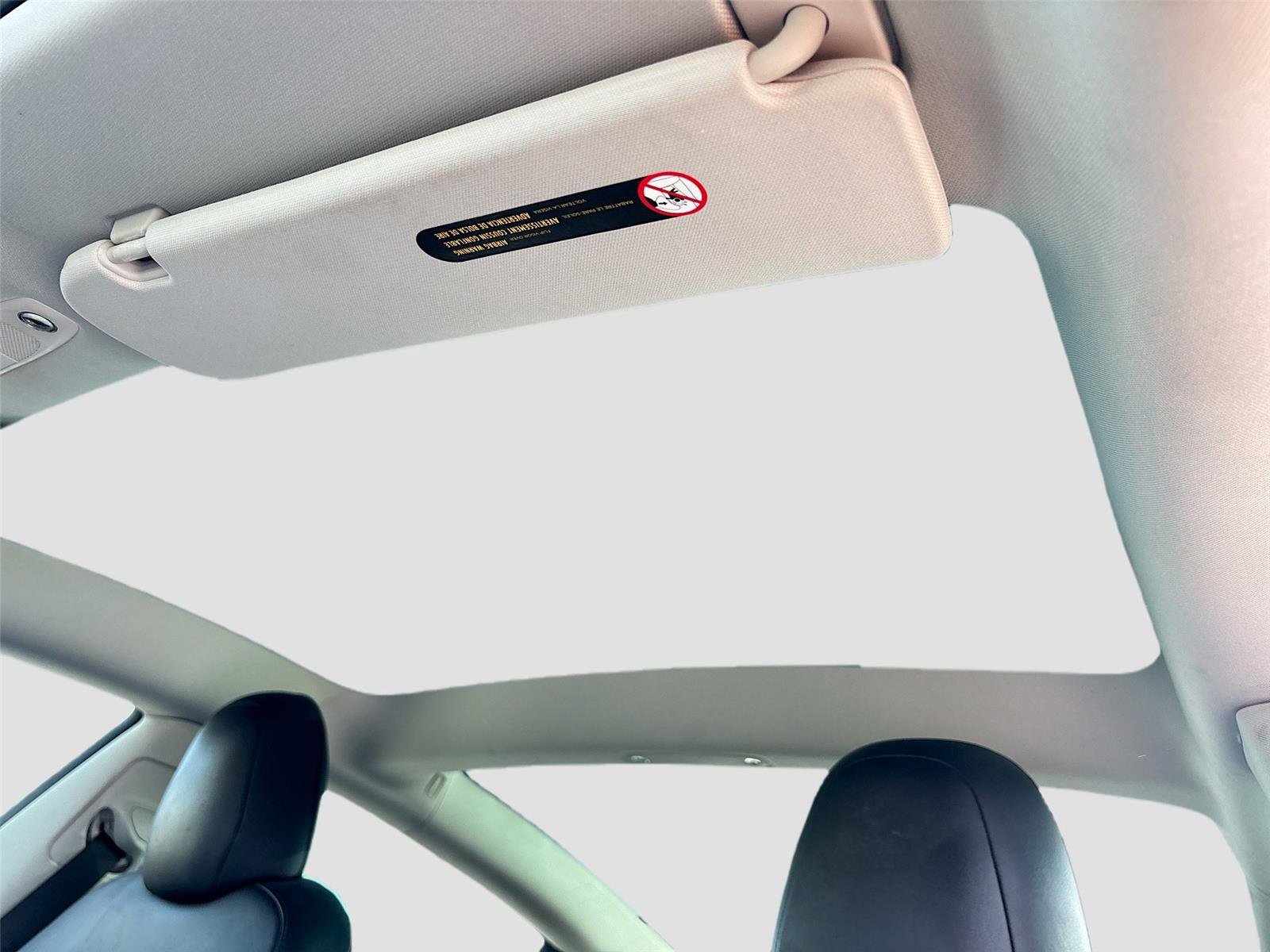 Used 2023 Tesla Model 3 Standard Range image 22