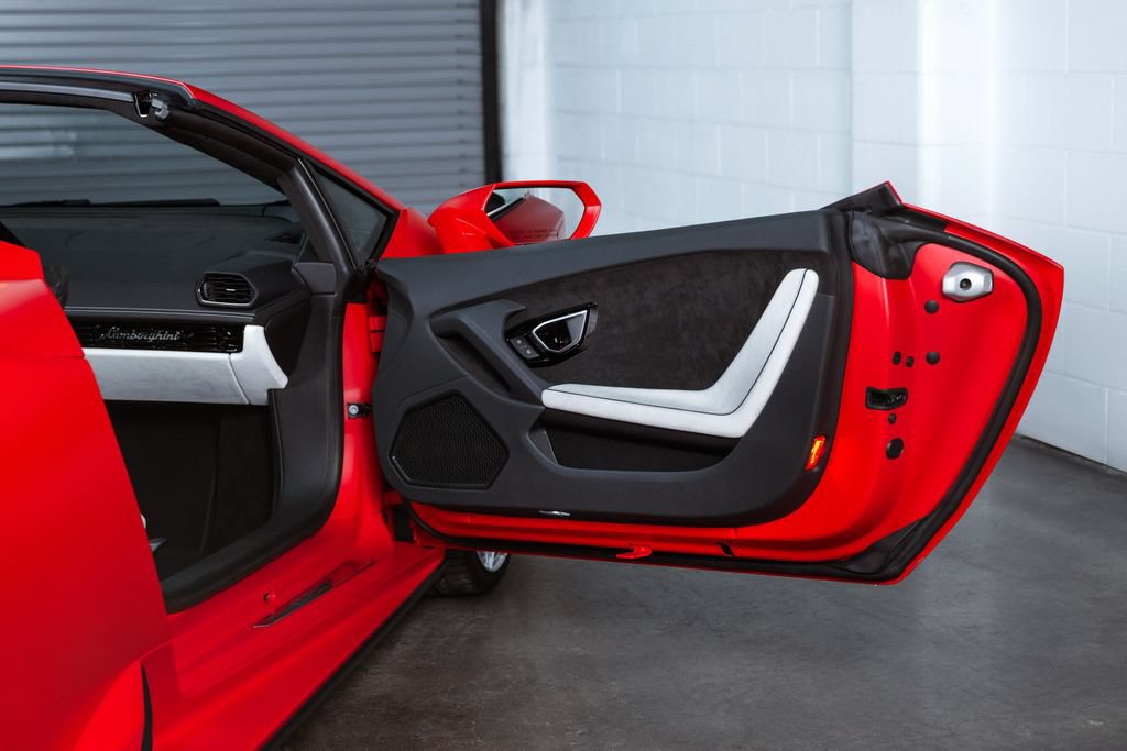 Used 2024 Lamborghini Huracan EVO AWD/4WD image 37