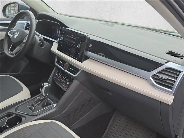 Used 2025 Volkswagen Taos SE image 24