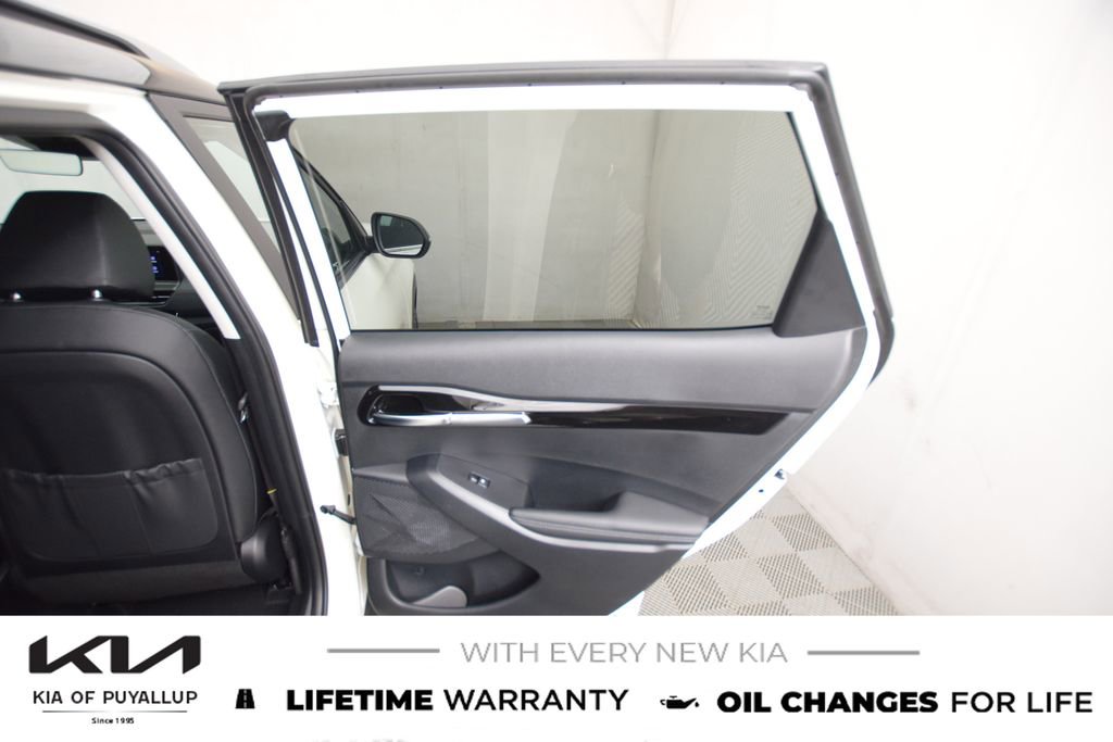 New 2026 Kia Seltos SX image 13