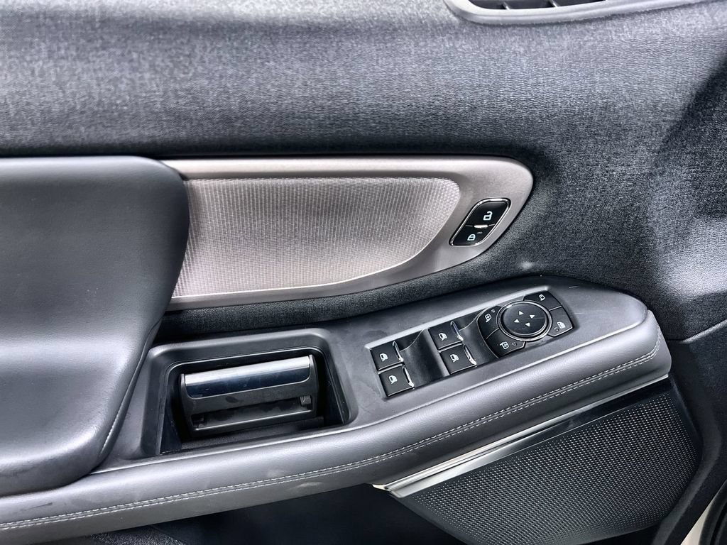 New 2026 Ford Expedition Active AWD/4WD image 16