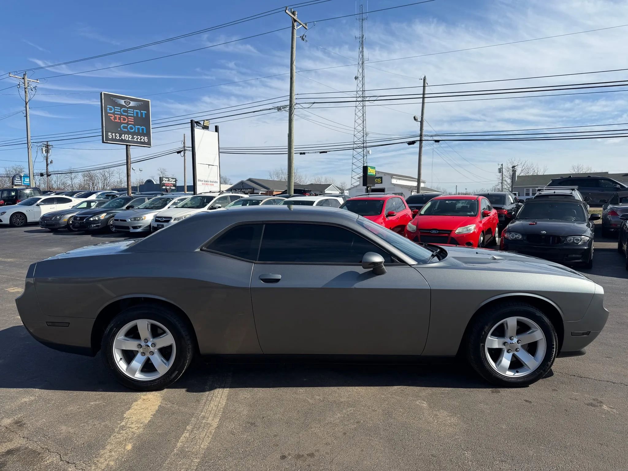 Used 2011 Dodge Challenger image 2