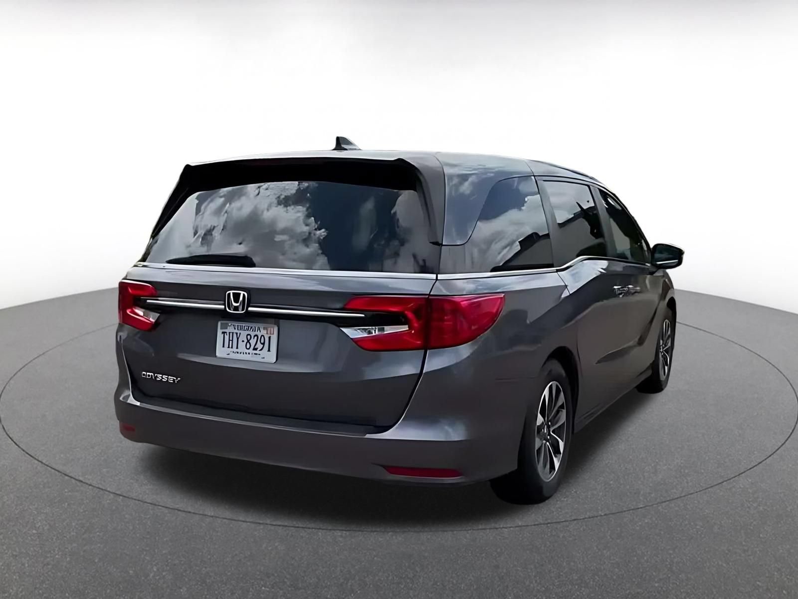 Used 2024 Honda Odyssey EX-L image 14
