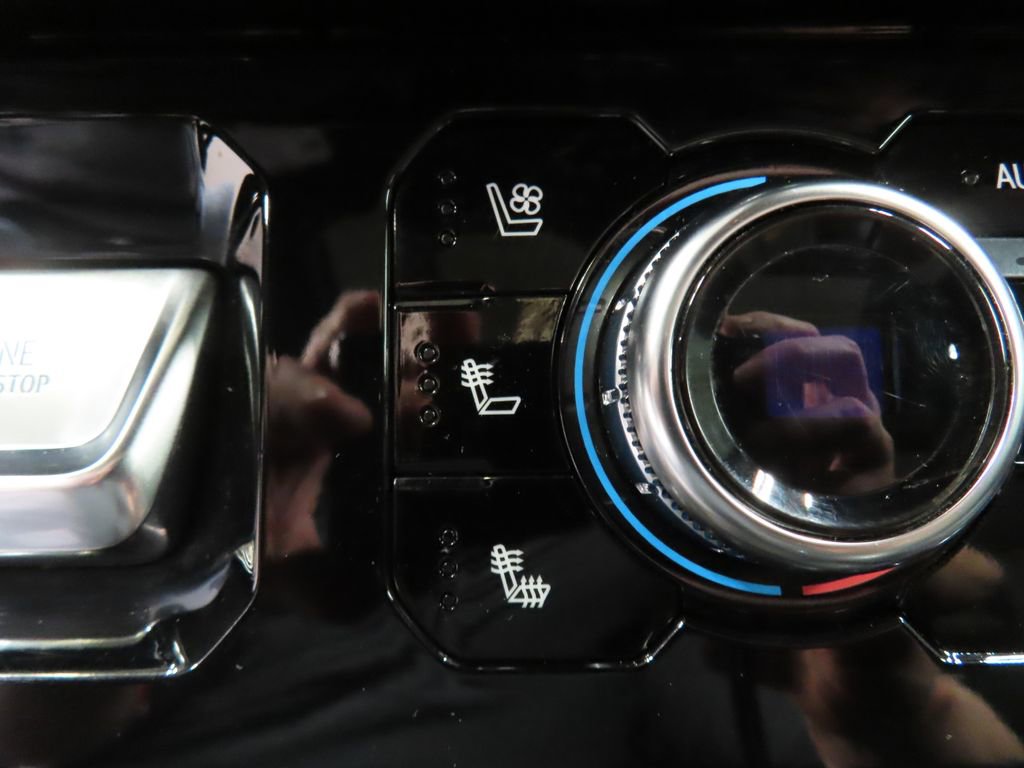 Used 2025 GMC Sierra 3500 AT4 w/ AT4 Premium Plus Package image 73