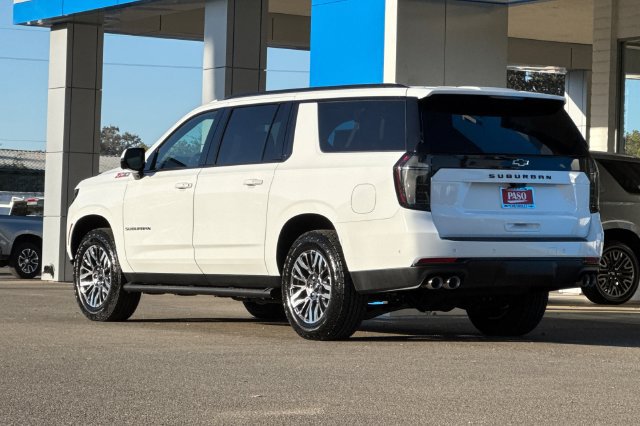 New 2027 Chevrolet Suburban Z71 w/ Z71 Off-Road Package AWD/4WD image 9