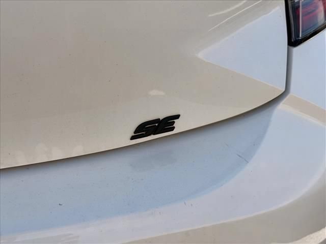 Used 2022 Toyota Corolla SE FWD image 15