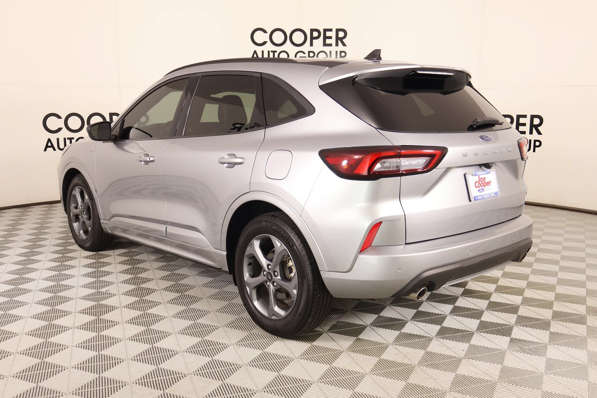 Used 2023 Ford Escape ST-Line w/ Tech Pack #1 FWD image 22