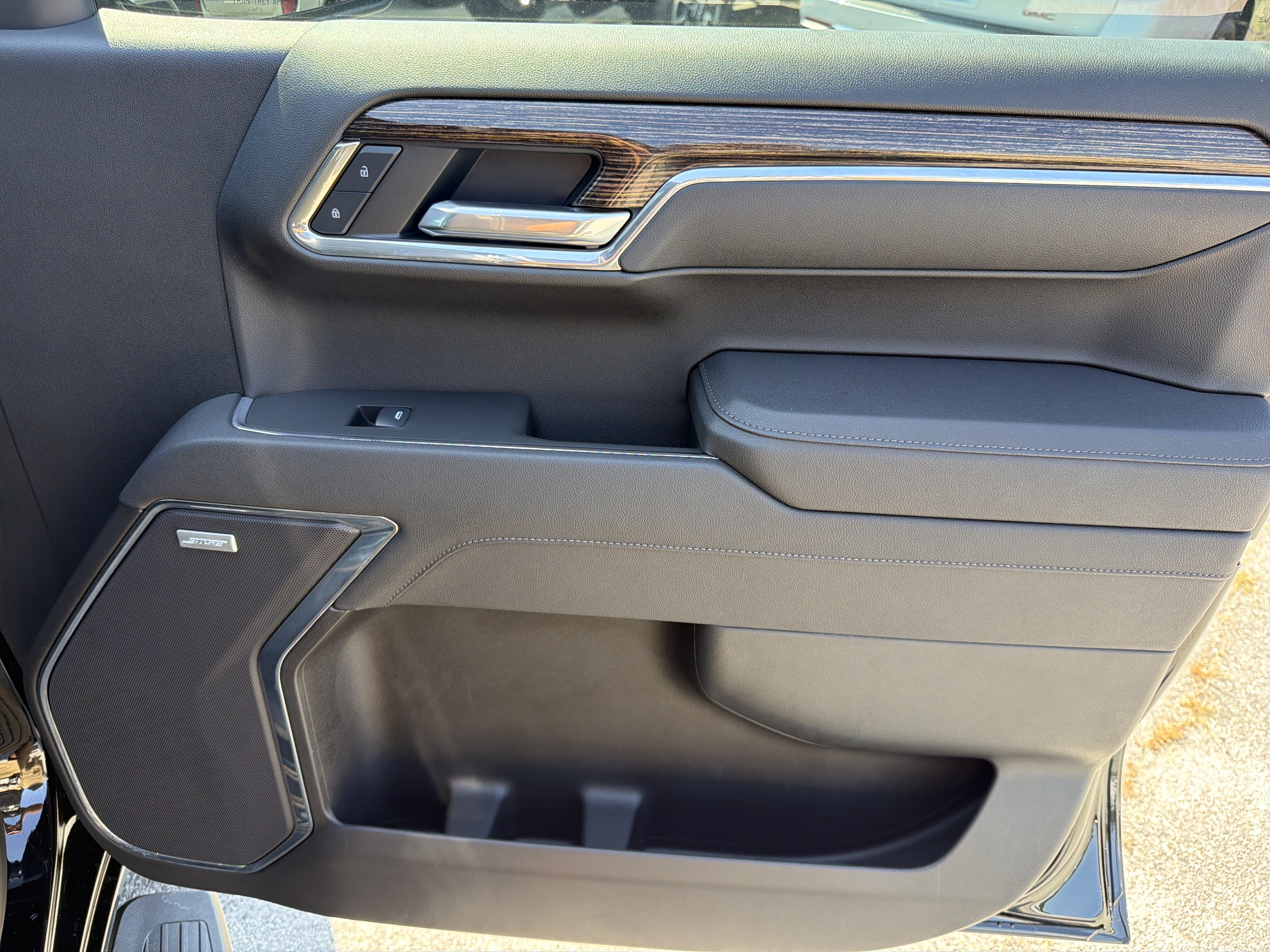 Certified 2025 GMC Sierra 1500 Elevation w/ Elevation Premium Package AWD/4WD image 15