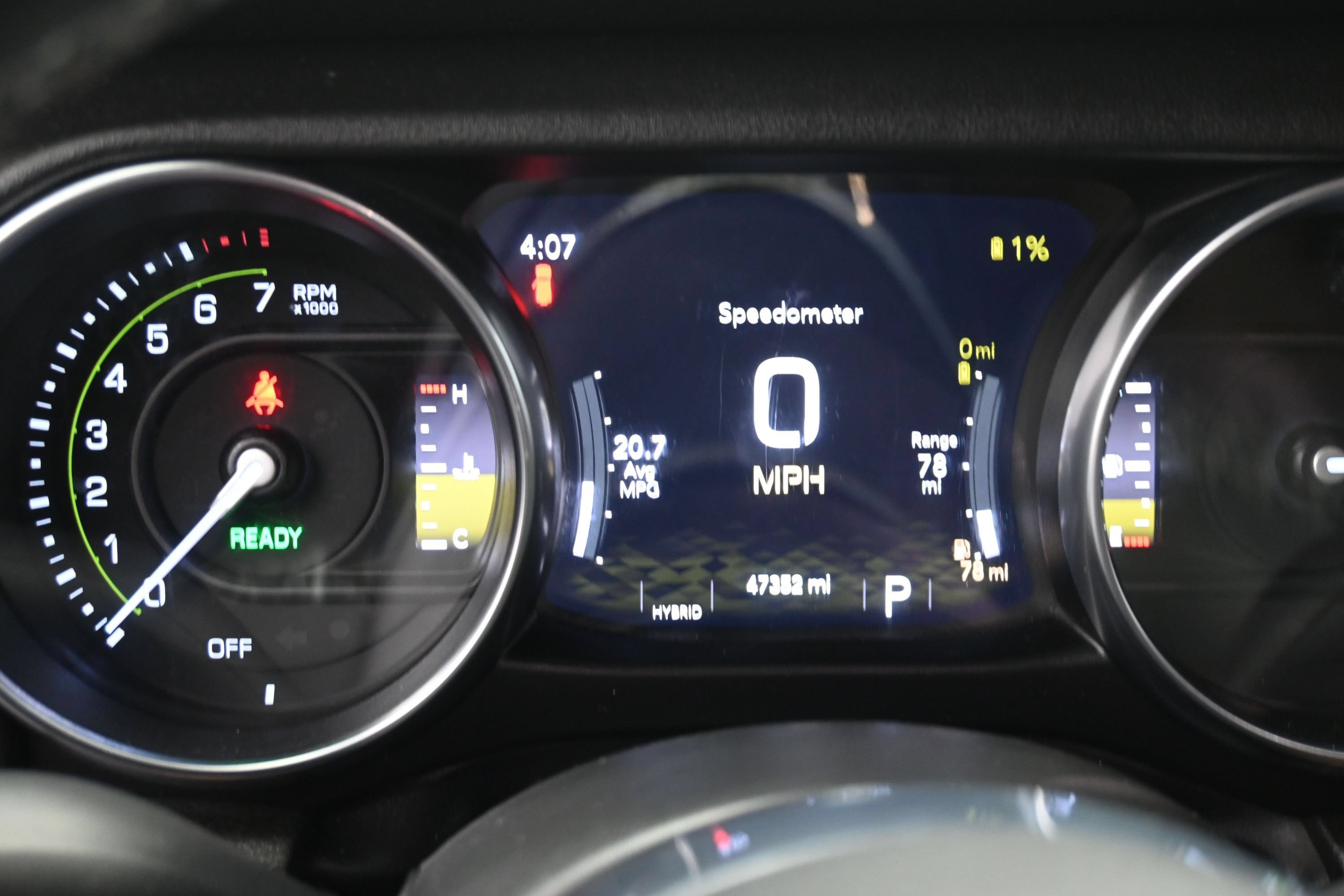 Used 2022 Jeep Wrangler Unlimited Sahara w/ Cold Weather Group AWD/4WD image 21