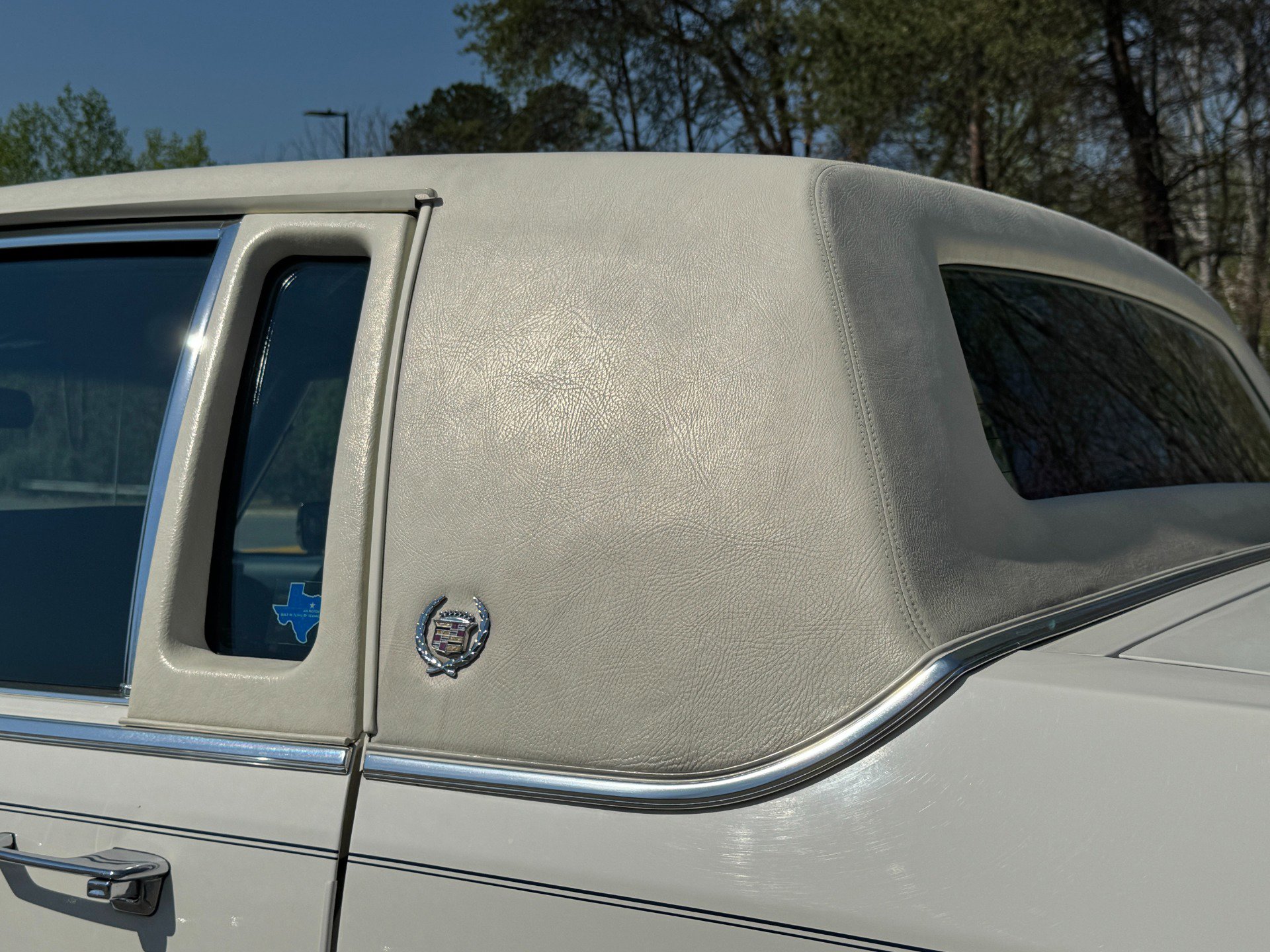 Used 1991 Cadillac Brougham image 21