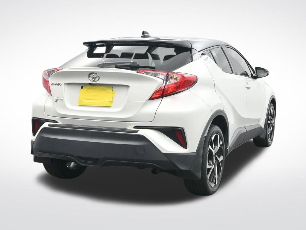 Used 2019 Toyota C-HR XLE image 7