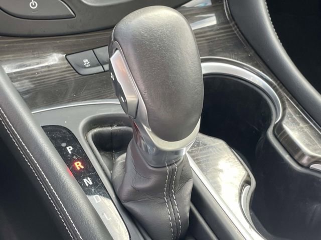 Used 2020 Buick Envision Essence image 7