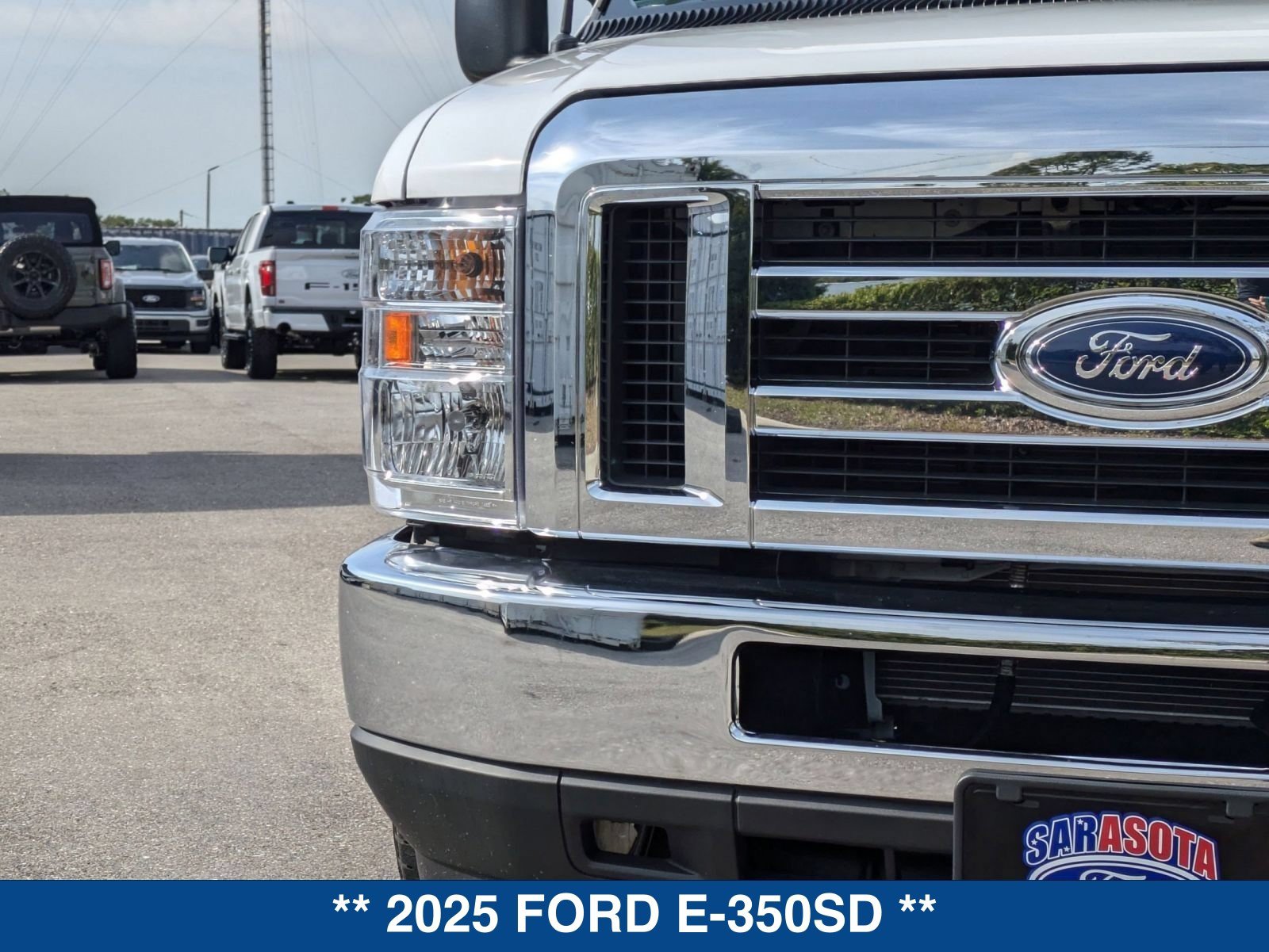 New 2025 Ford E-350 and Econoline 350 Super Duty w/ Power Equipment Group RWD image 11