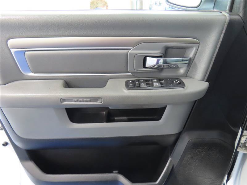 Used 2017 RAM 2500 SLT AWD/4WD image 15