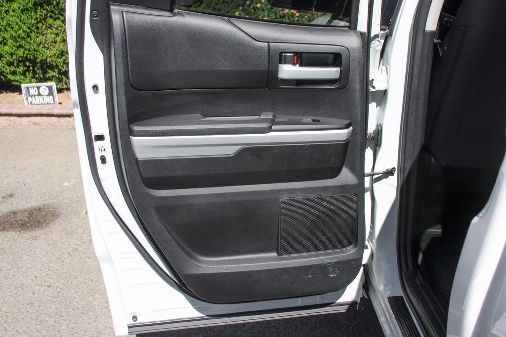 Used 2019 Toyota Tundra SR5 w/ SR5 Upgrade Package RWD image 29