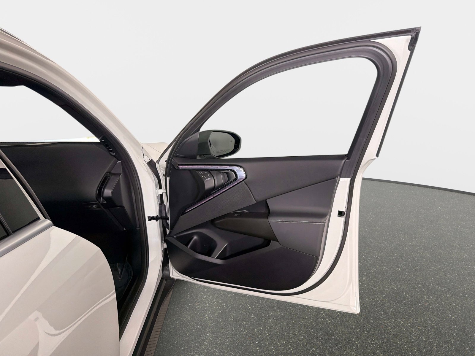 Used 2025 BMW X3 xDrive30i w/ Convenience Package image 22