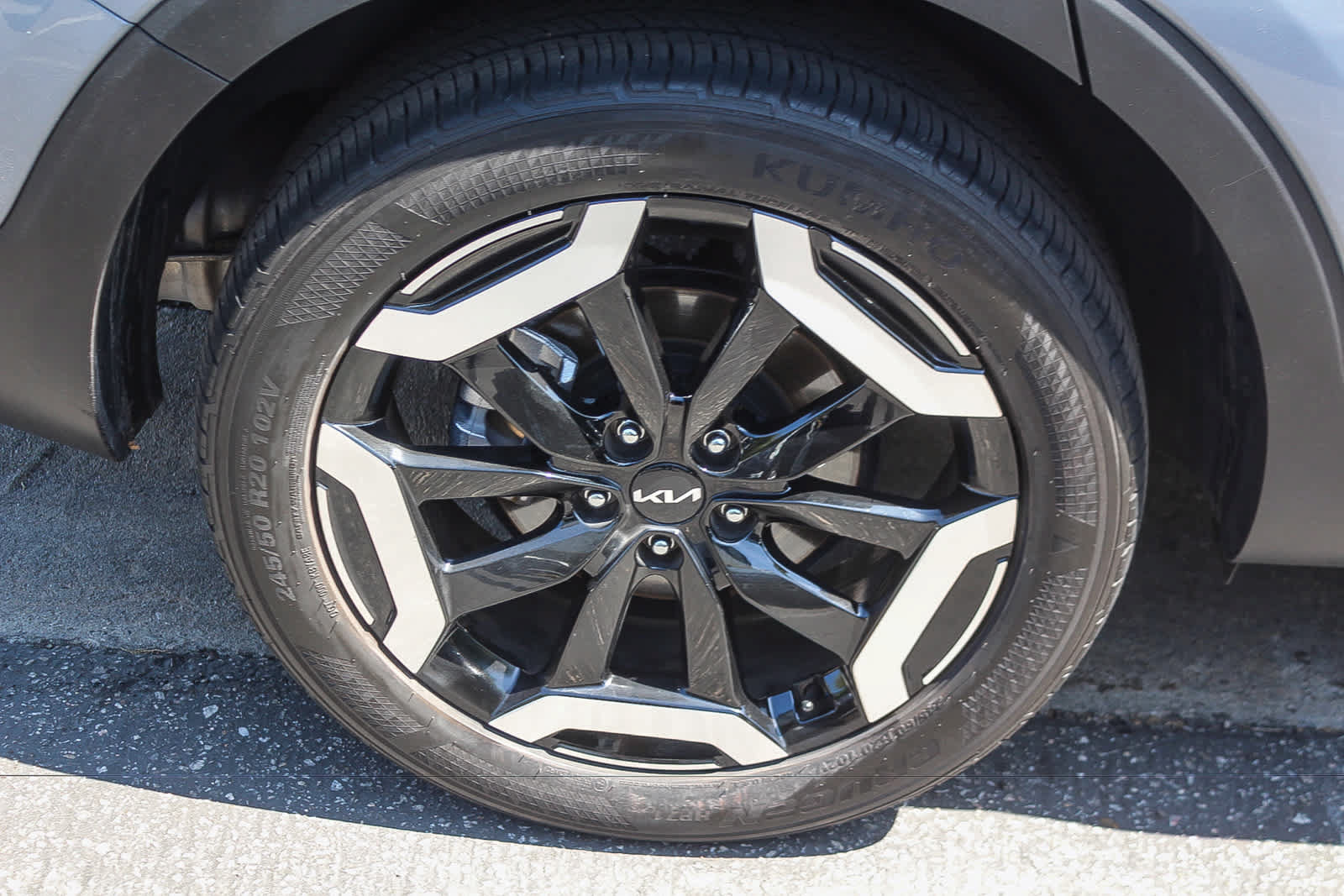 Used 2024 Kia Telluride S w/ S Sunroof Package FWD image 11