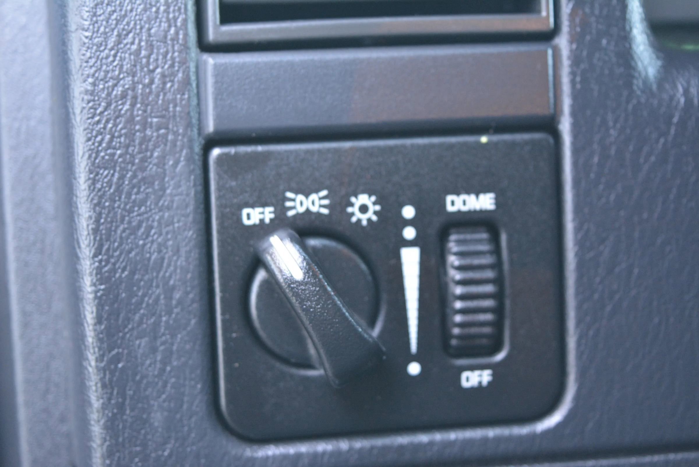 Used 2003 Dodge Durango Sport image 21