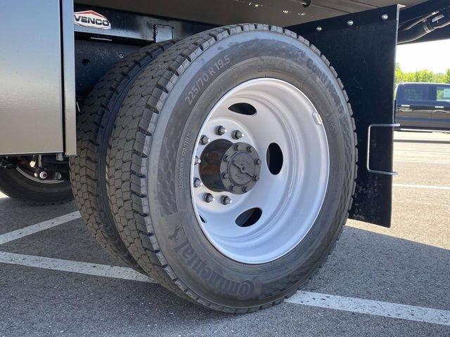 New 2026 Ford F550 4x4 Supercab Super Duty image 9