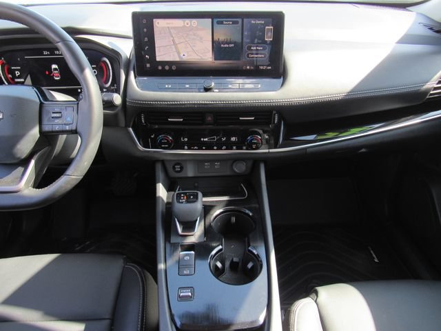 Certified 2025 Nissan Rogue SL FWD image 21