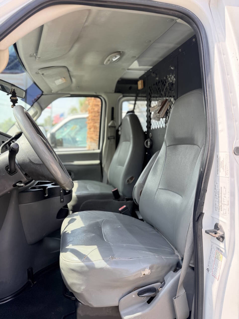 Used 2007 Ford E-250 and Econoline 250 RWD image 9