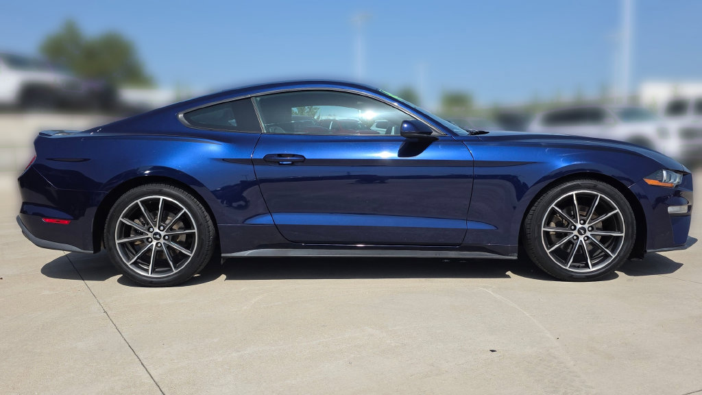 Used 2018 Ford Mustang Coupe w/ Equipment Group 101A RWD image 6