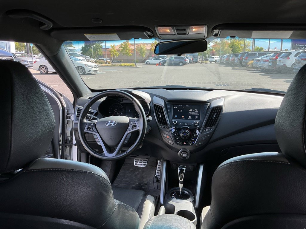 Used 2017 Hyundai Veloster Turbo FWD image 23