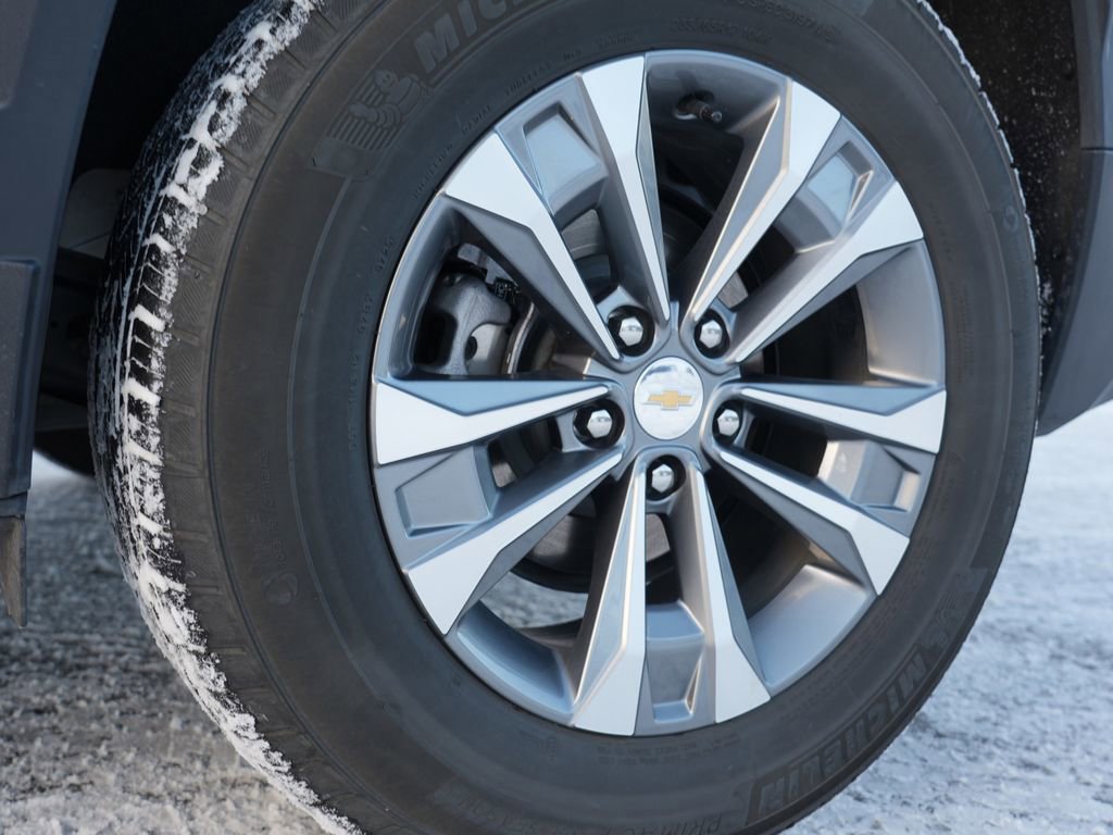 Used 2025 Chevrolet Equinox LT image 32