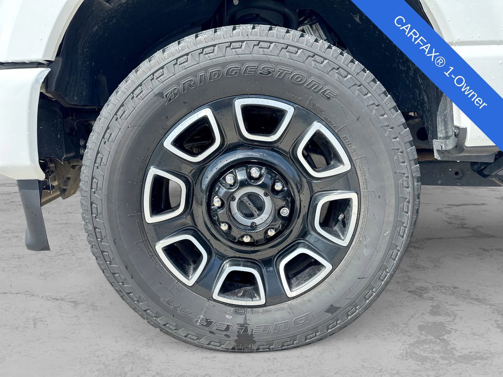 Used 2025 Ford F350 Platinum w/ FX4 Off-Road Package AWD/4WD image 17