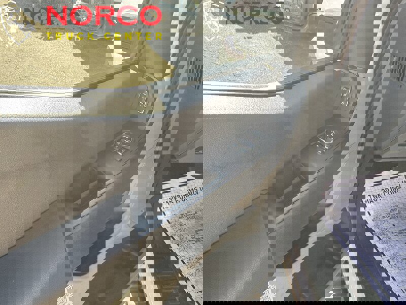 Used 2023 Ford F550 2WD Regular Cab Super Duty image 16