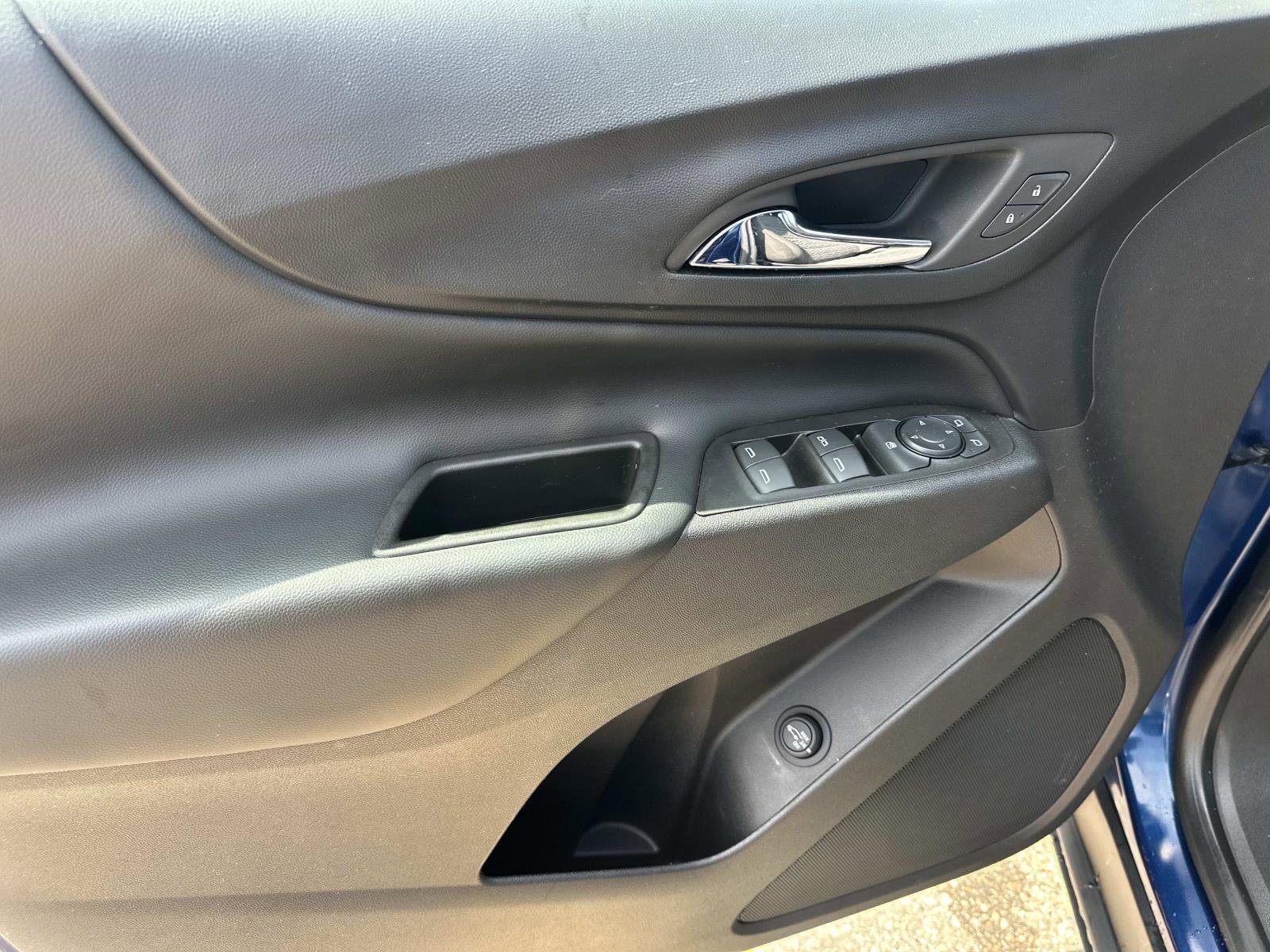 Used 2022 Chevrolet Equinox LT image 14