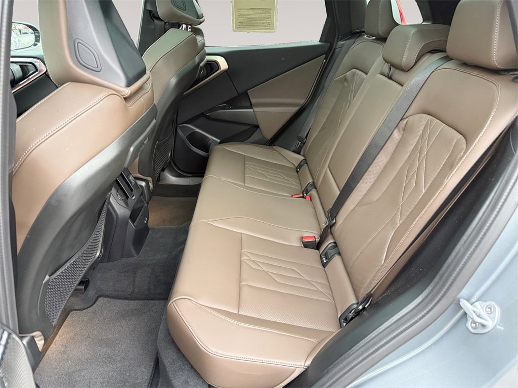 Used 2025 BMW X3 xDrive30i w/ Premium Package image 13