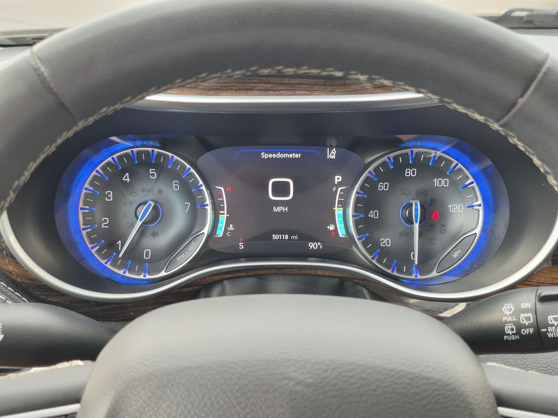Used 2024 Chrysler Pacifica Limited FWD image 24