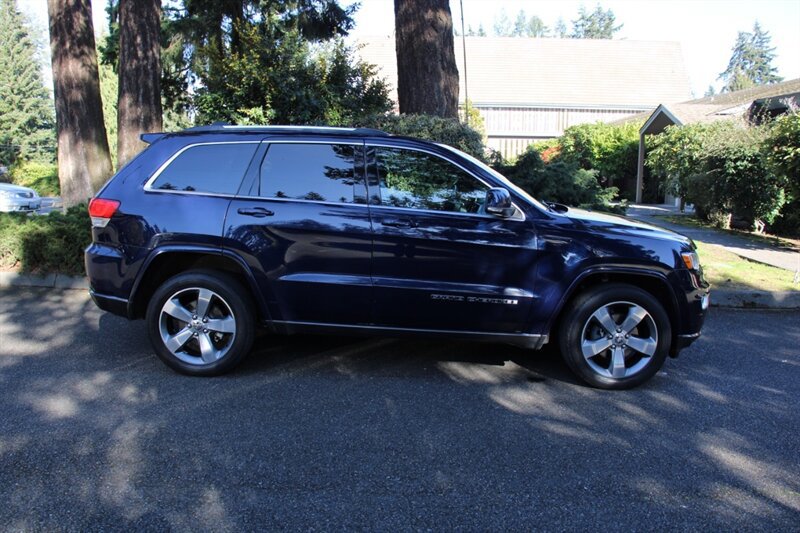 Used 2018 Jeep Grand Cherokee Limited AWD/4WD image 13