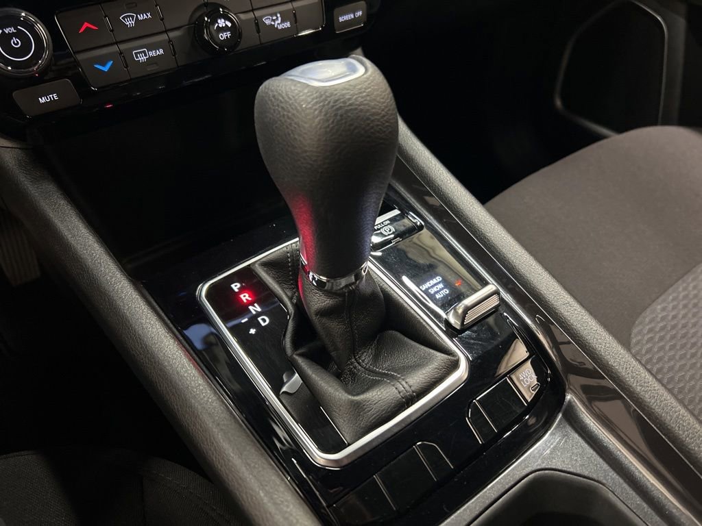 Used 2024 Jeep Compass Sport image 23