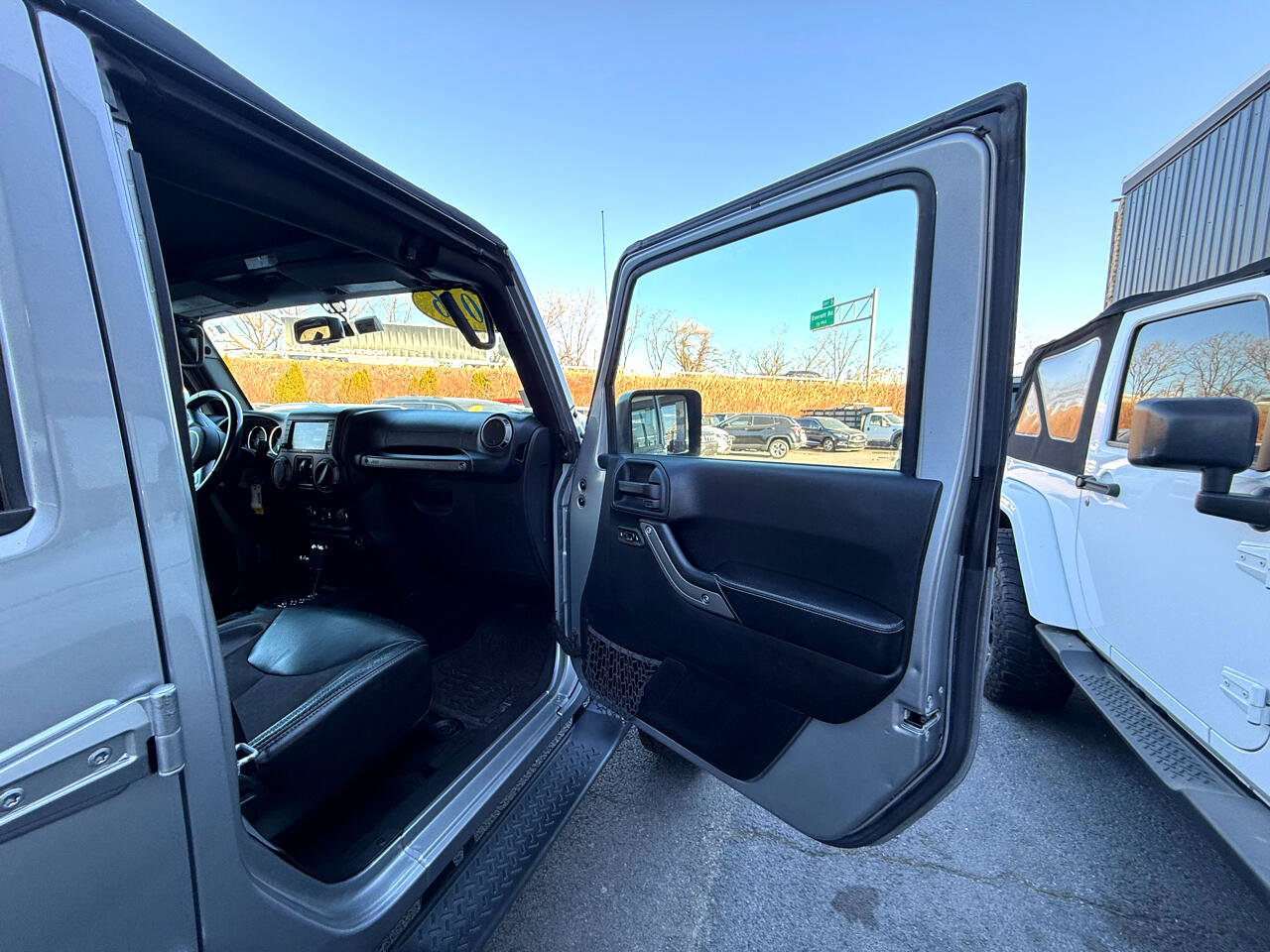 Used 2016 Jeep Wrangler Unlimited Sport image 32