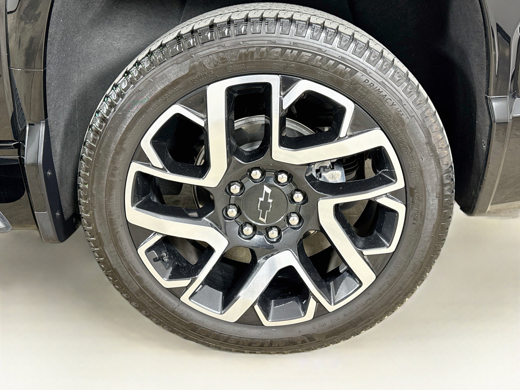 Used 2024 Chevrolet Silverado EV RST AWD/4WD image 33