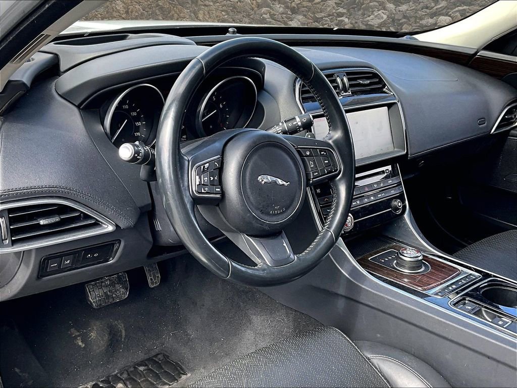 Used 2017 Jaguar XE First Edition image 11