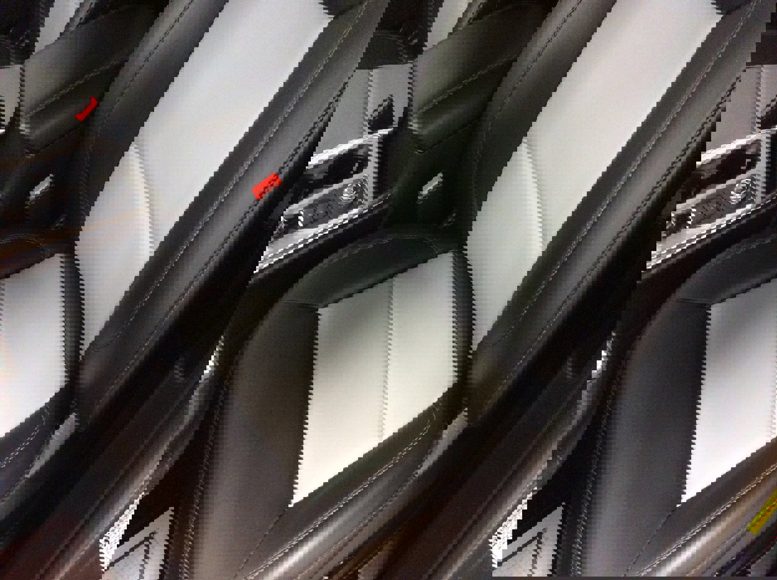 Used 2023 Ford Explorer XLT w/ Equipment Group 202A image 18